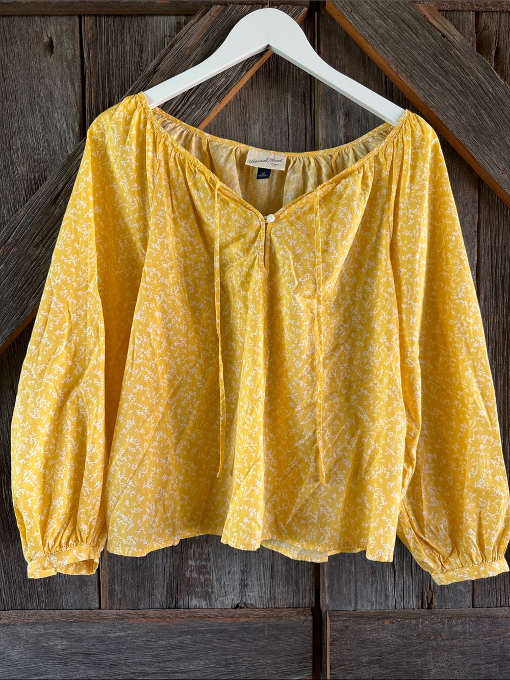 Universal Thread Yellow Floral Peasant Top